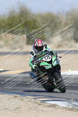 media/Jan-15-2026-Racers Edge (Thu) [[dfebeb70ab]]/2-A Group/Session 5 Turn 2/